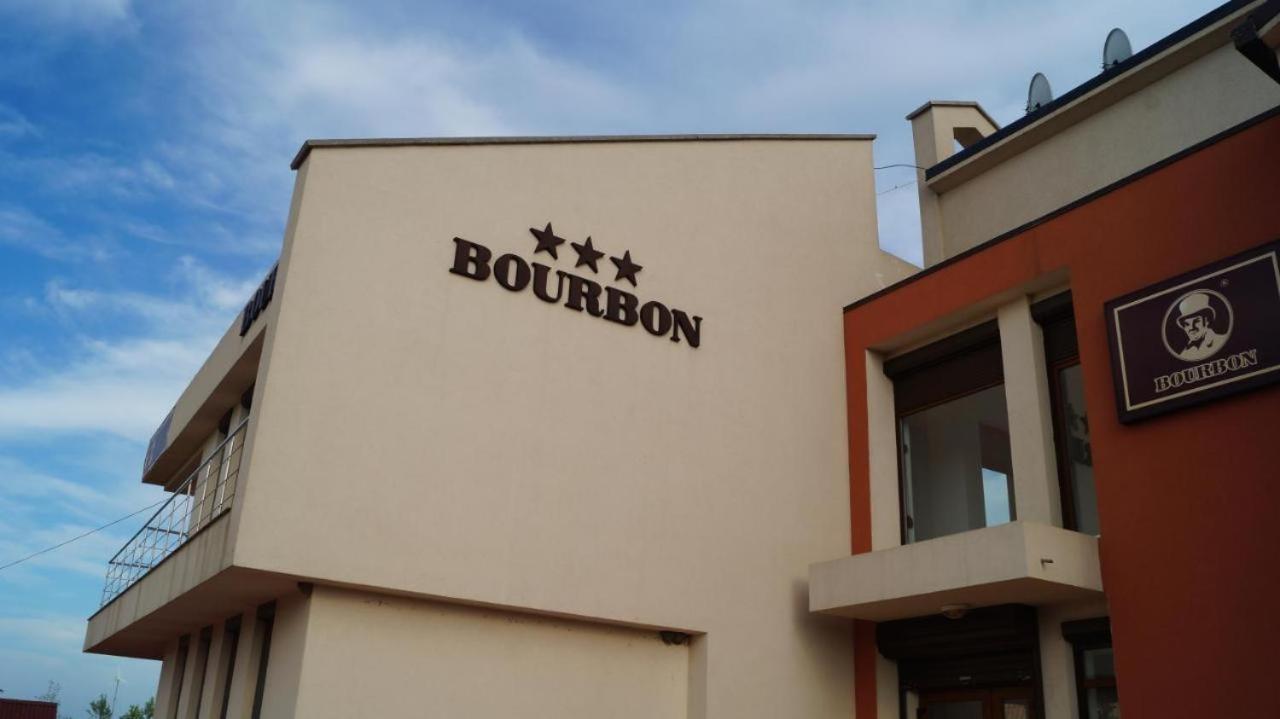 Hotel Bourbon ヴァマ・ヴェケ エクステリア 写真